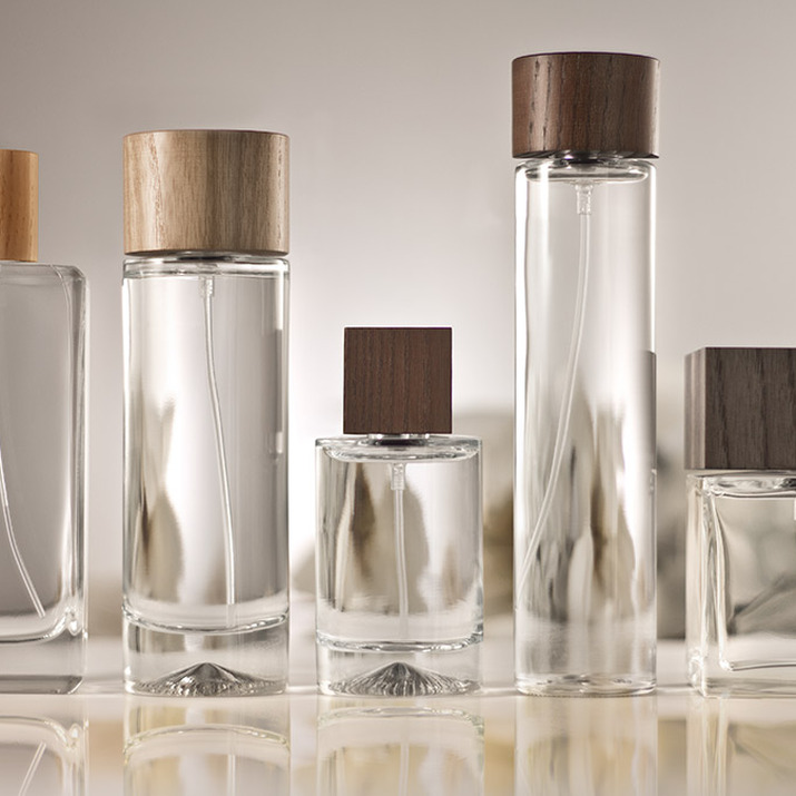 RAFESA amplia su catalogo con una gama de tapones de madera para los envases de perfumeria